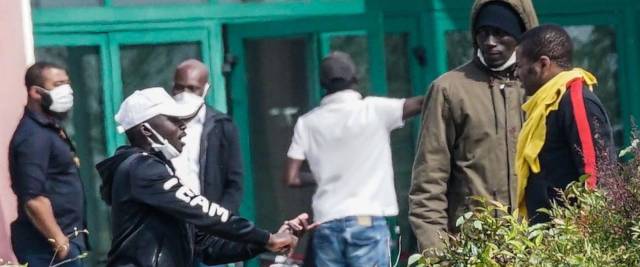 migranti positivi