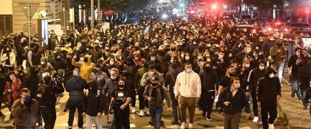 L'ombra dei clan sugli scontri a Napoli