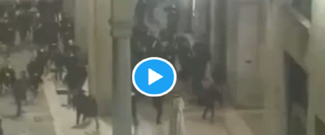 immigrati s'infiltrano al corteo di Brescia con bomba carta