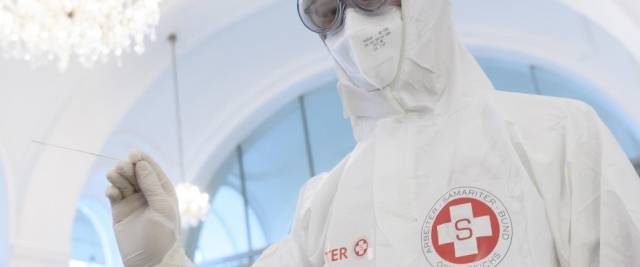 vaccino astraZeneca ANSA