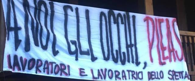 protesta lavoratori spettacolo Globe di Proietti