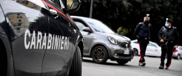 Carrara turista violentata in spiaggia