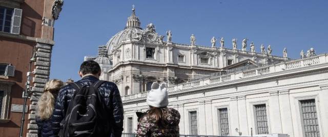 "Vi ammazzo tutti"