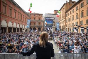 Meloni a Bologna