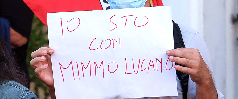 Solidarietà a Mimmo Lucano