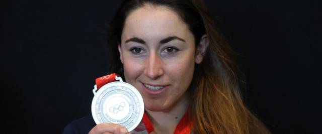 Ai microfoni di Rtl 102.5 Sofia Goggia, al ritorno da Pechino, dove ha conquistato l'argento nella discesa libera, si sfoga sul caso Brignone