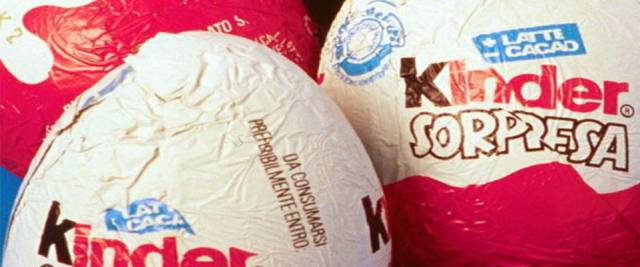 Anche in Italia scatta il ritiro precauzionale per alcuni lotti di Ovetti Kinder da parte del Gruppo Ferrero, come già nel Regno Unito