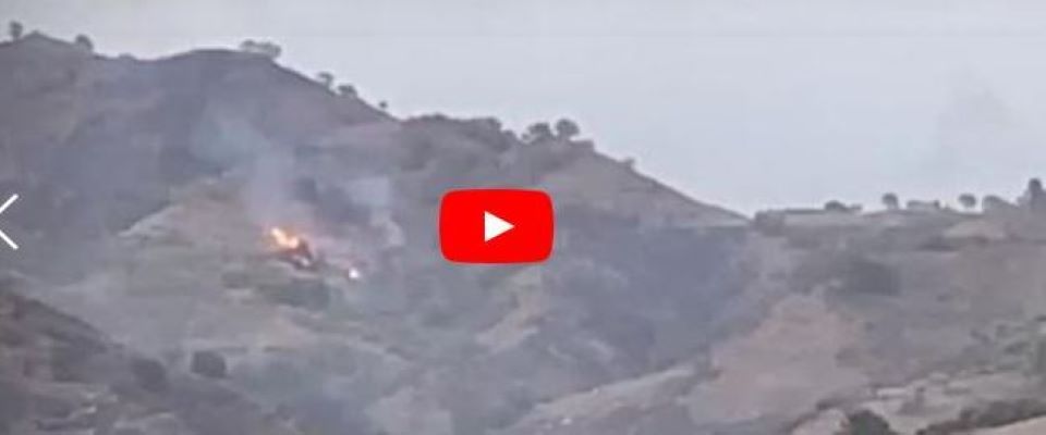 Un Canadair antincendio dei Vigili del Fuoco si schianta sull’Etna. Dispersi i due piloti (video)