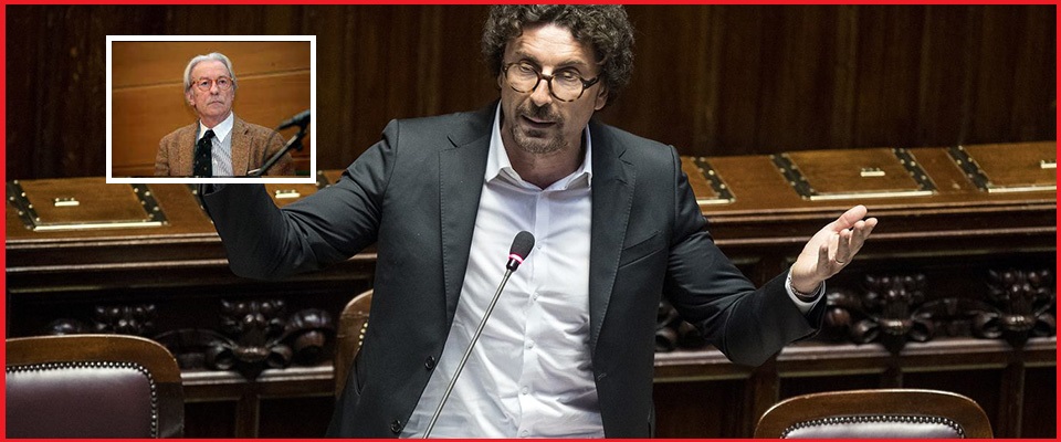 Feltri contro i parlamentari cafoni: “Ha ragione la Meloni, mettano la cravatta. E le donne scarpe sobrie”