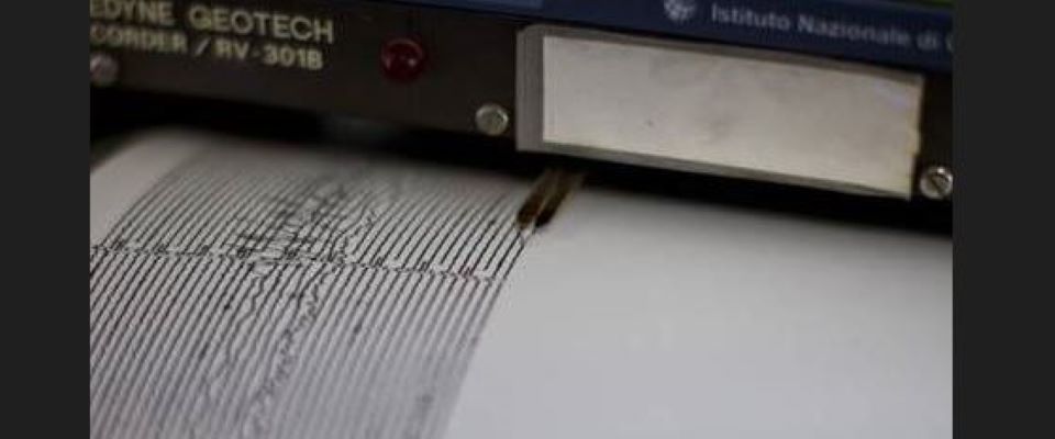 Roma, scosse di terremoto nella notte: la più forte di magnitudo 2,1. Epicentro a Ciampino Roma, scosse di terremoto nella notte: la più forte di magnitudo 2,1. Epicentro a Ciampino