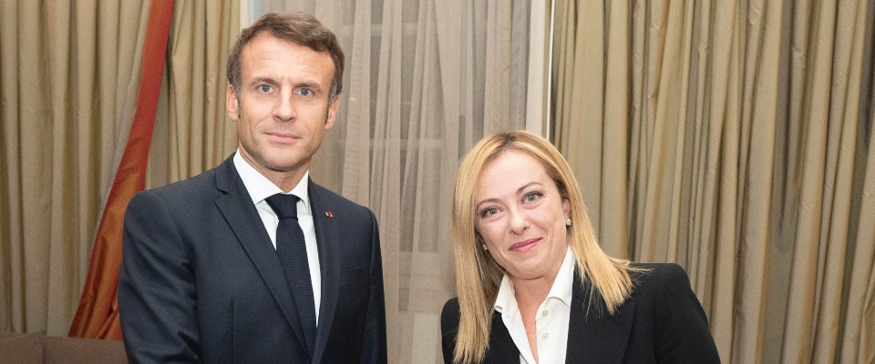 Macron sempre 