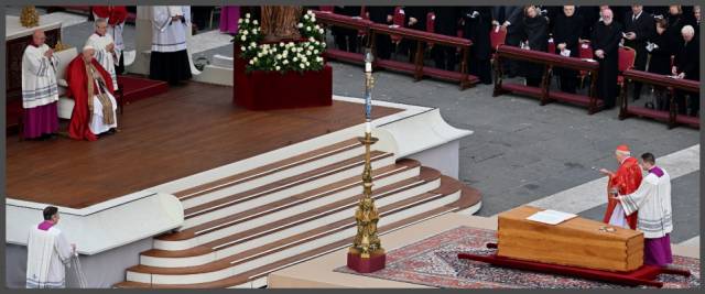 Papa Francesco Ratzinger
