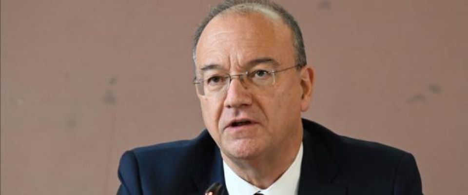 Prof negazionista, Valditara: “Minimizzare l’Olocausto è inaccettabile, non faremo sconti” Prof negazionista, Valditara: “Minimizzare l’Olocausto è inaccettabile, non faremo sconti”