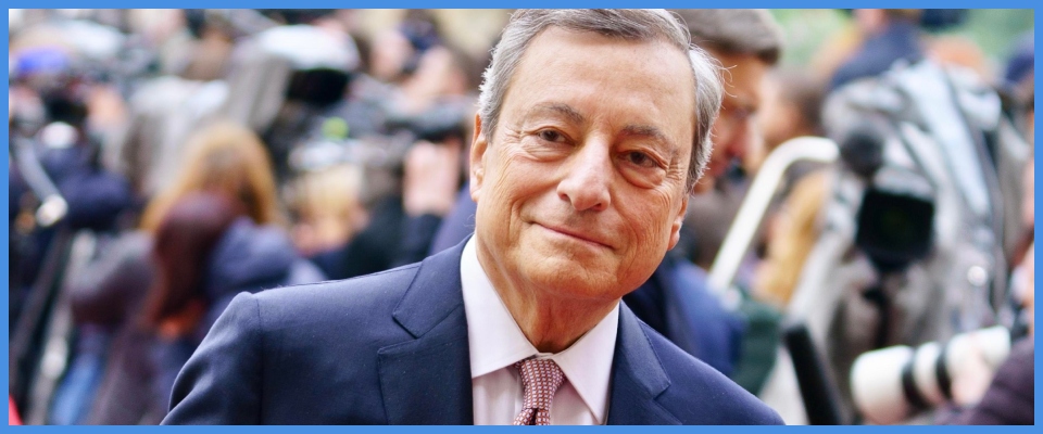 Rispunta Draghi, ma in veste di benefattore d’eccezione: il blitz a Sant’Egidio per donare abiti usati