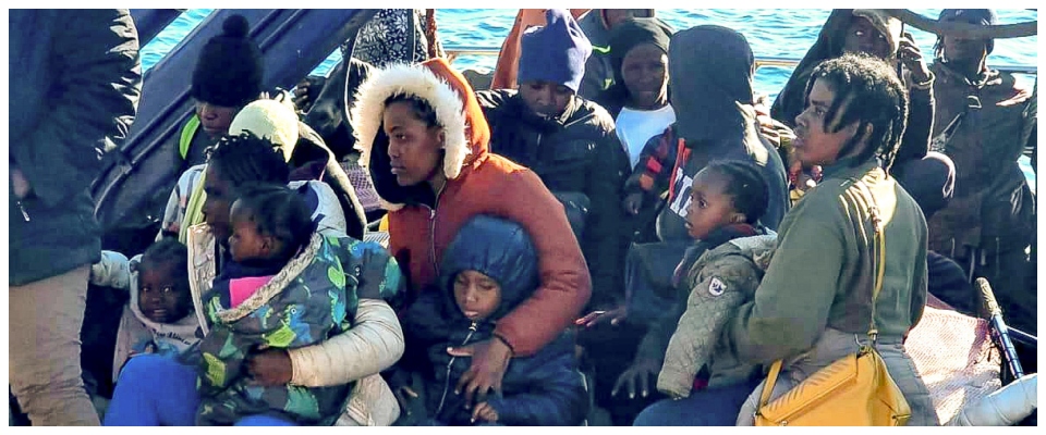 Migranti, è allarme Tunisia, i fatti stanno dando ragione alla Meloni. E la sinistra va in tilt