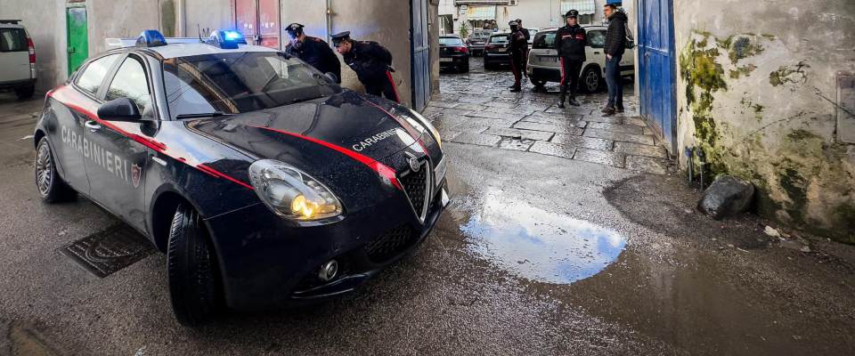 napoli accoltellato