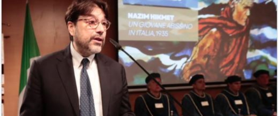“Suprematista bianco, razzista, colonialista”: povero Montanari, processato a Siena dai compagni