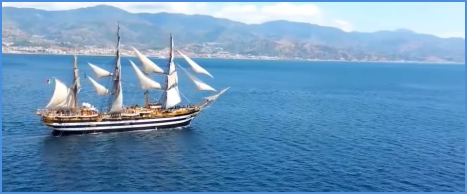 nave Amerigo Vespucci