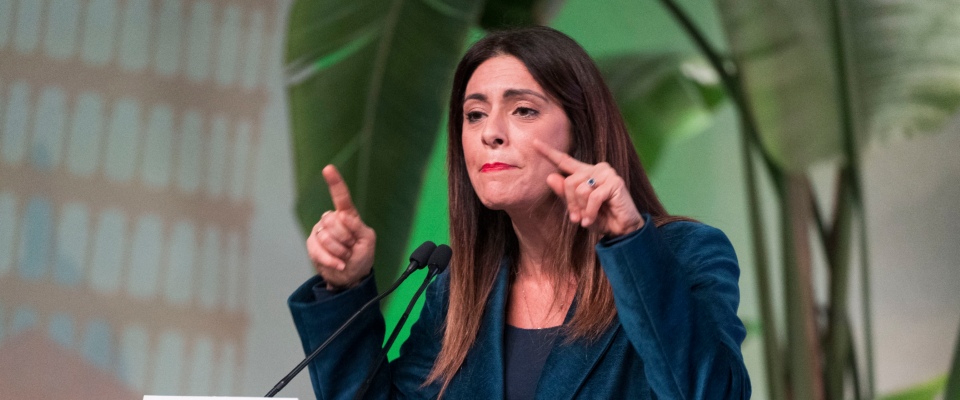 “Il Pd non è l’Isola dei famosi”: Pina Picierno sbotta contro la rincorsa di Schlein ai candidati civici