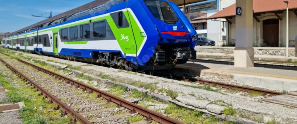 Treni e bus alimentati con biocarburanti: il gruppo Fs al lavoro per la fornitura di Hvo