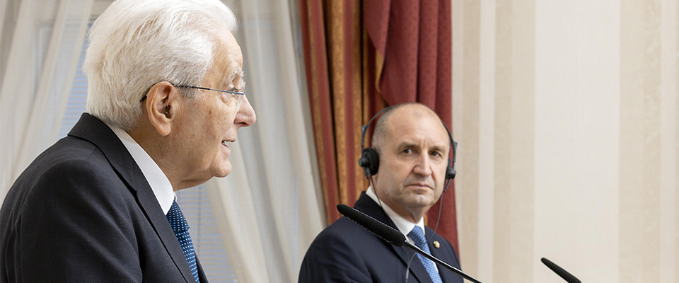 Migranti, Mattarella plaude al governo Meloni sul no all’intesa di “Dublino” e delude la sinistra