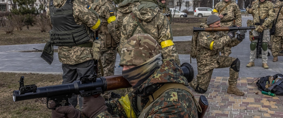 Il Senato Usa approva nuovi aiuti militari all’Ucraina. Biden: armi a Kiev già da questa settimana