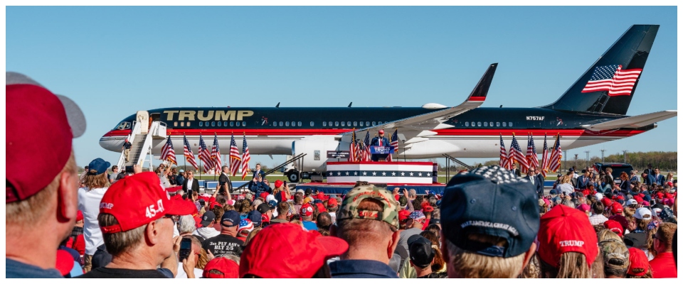 Trump, è giallo sull’incidente al suo Boeing: disastro sfiorato in Florida alla fine del comizio (video)