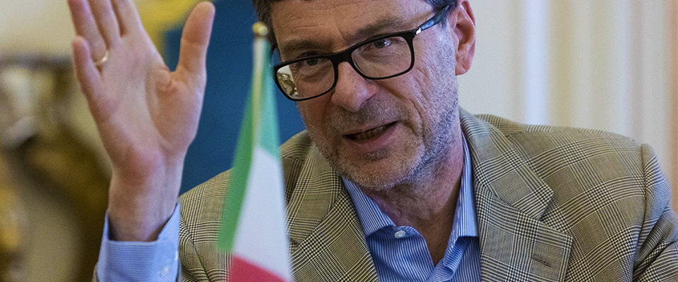 Giorgetti d’Italia: il ministro è “bonus” ma non è fesso. Conti a posto e niente sconti ai poteri forti