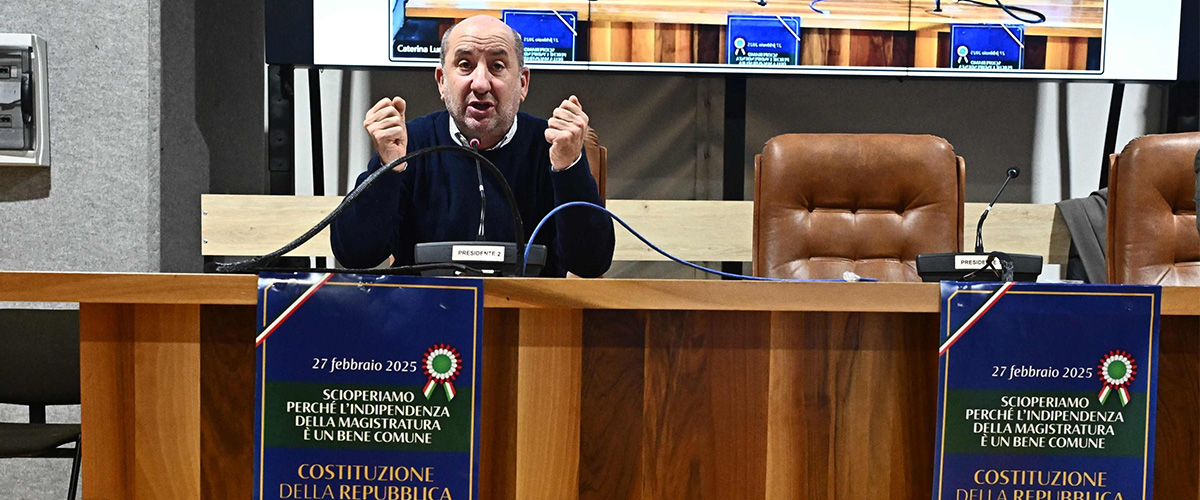 giustizia sciopero show ma senza il sostegno del popolo il governo riforma avanti ma sì al confronto da Secoloditalia.it giustizia sciopero show ma senza il sostegno del popolo il governo riforma avanti ma sì al confronto