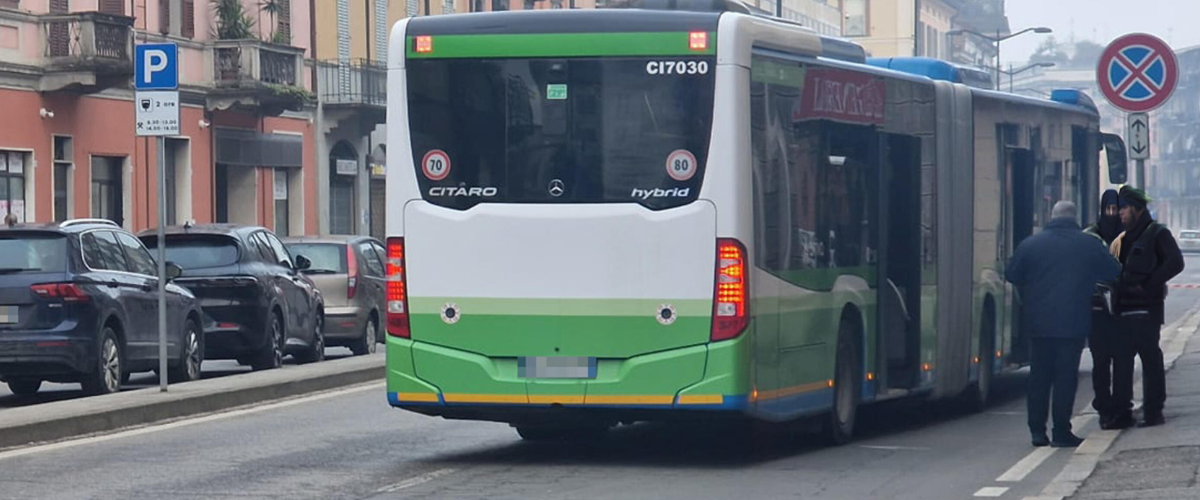 ragazza aggredita sul bus a cremona per un panino non devi mangiare è ramadan da Secoloditalia.it ragazza aggredita sul bus a cremona per un panino non devi mangiare è ramadan