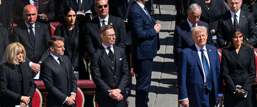 Funerale Papa Francesco, Macron e Trump
