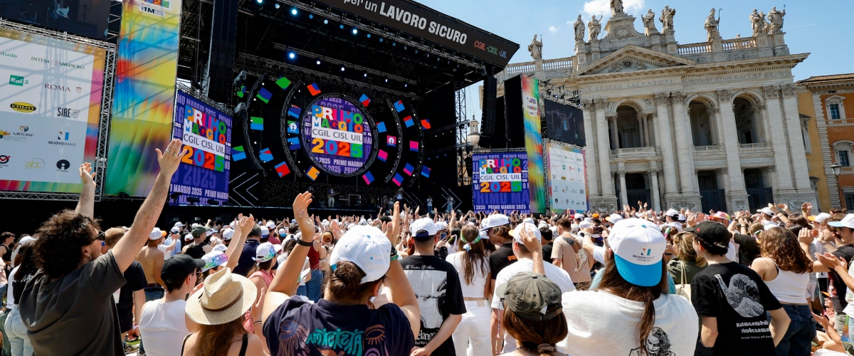 Erano in Italia per “motivi di studio”, saranno espulsi: chi sono i tre tunisini degli abusi sessuali al Concertone Erano in Italia per “motivi di studio”, saranno espulsi: chi sono i tre tunisini degli abusi sessuali al Concertone