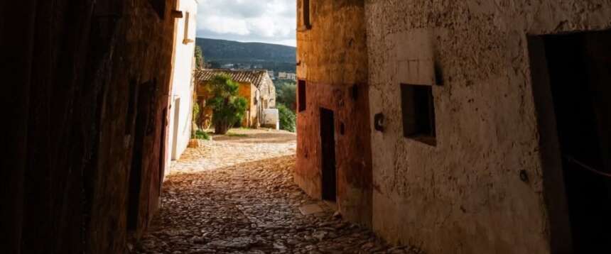 Dove l’anima della Sicilia si fa paesaggio: Custonaci, città del “Perlato”, si candida come patrimonio dell’Unesco Dove l’anima della Sicilia si fa paesaggio: Custonaci, città del “Perlato”, si candida come patrimonio dell’Unesco