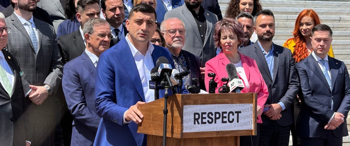 Non ha vinto, ma ha scosso un Paese: l’ascesa di Simion segna l’inizio di una nuova stagione politica in Romania Non ha vinto, ma ha scosso un Paese: l’ascesa di Simion segna l’inizio di una nuova stagione politica in Romania