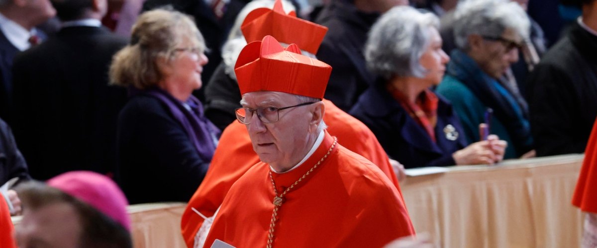Verso il Conclave tra intrighi e sospetti, la fake news del malore di Parolin avvelena la vigilia: strategia ...