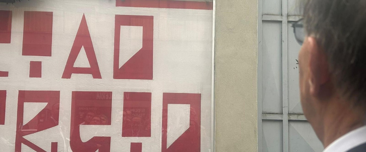 anni di piombo la russa rispettiamo chi muore per un idea una pacificazione è ora possibile da Secoloditalia.it anni di piombo la russa rispettiamo chi muore per un idea una pacificazione è ora possibile