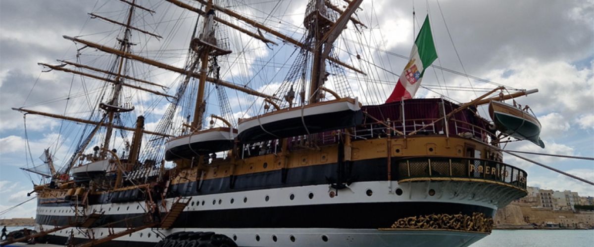 L’Amerigo Vespucci di nuovo a Reggio Calabria dopo 3 anni di assenza: ecco gli eventi in programma per celebrare il ritorno L’Amerigo Vespucci di nuovo a Reggio Calabria dopo 3 anni di assenza: ecco gli eventi in programma per celebrare il ritorno