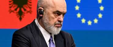 Le interviste a Rama che assesta un colpo alla sinistra italiana e rilancia il suo sodalizio con la premier Meloni