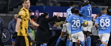 Napoli e Inter si giocheranno lo scudetto venerdì alle 20.45. Anticipata l’ultima giornata