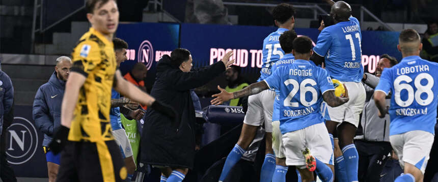 Napoli e Inter si giocheranno lo scudetto venerdì alle 20.45. Anticipata l’ultima giornata Napoli e Inter si giocheranno lo scudetto venerdì alle 20.45. Anticipata l’ultima giornata