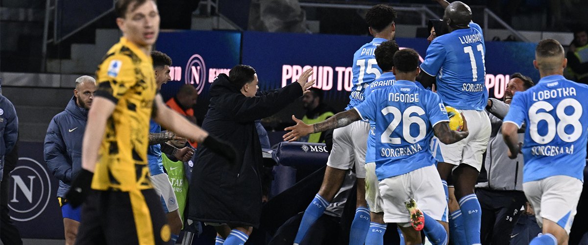 Napoli e Inter si giocheranno lo scudetto venerdì alle 20.45. Anticipata l’ultima giornata Napoli e Inter si giocheranno lo scudetto venerdì alle 20.45. Anticipata l’ultima giornata