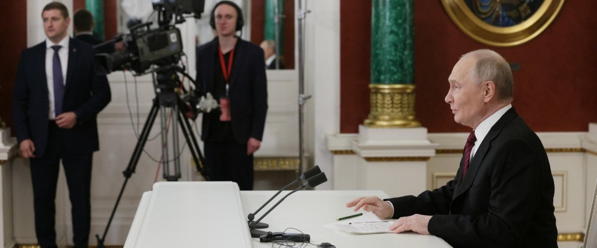La mossa a sorpresa di Putin: negoziati diretti con Kiev da giovedì. Trump esulta, Macron no La mossa a sorpresa di Putin: negoziati diretti con Kiev da giovedì. Trump esulta, Macron no