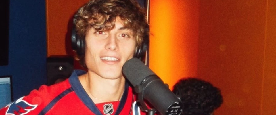 Seltsam, il cantante patriota. “Canterei l’inno di Mameli con la maglia della nazionale. I miei miti? Dalla, Daniele e la lingua italiana…”