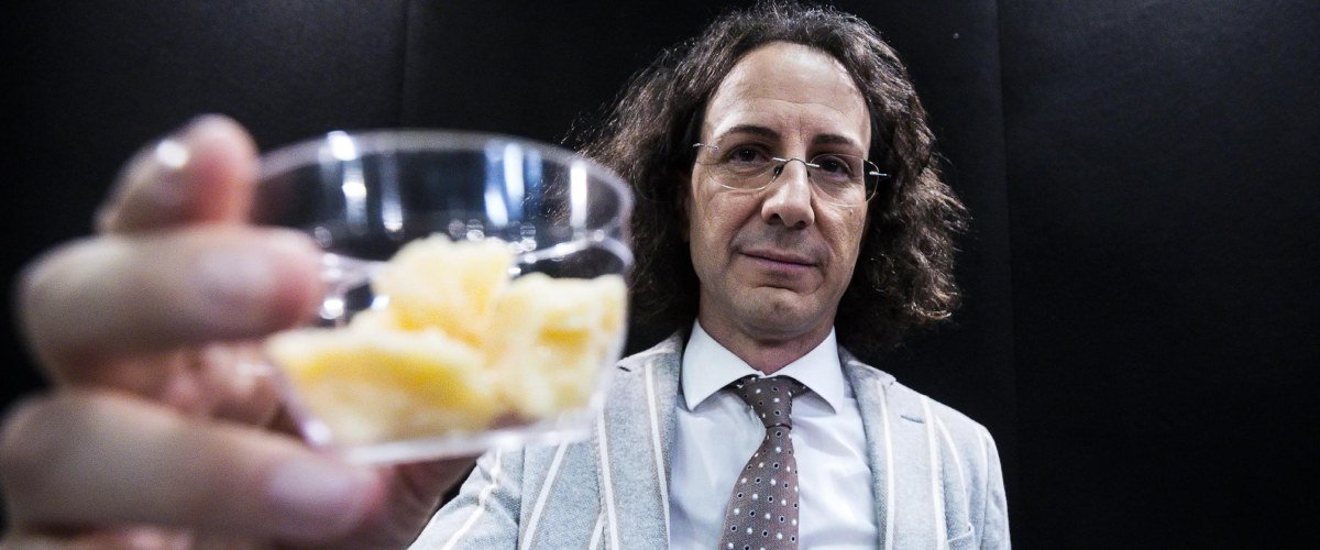 Il “guru delle diete” Adriano Panzironi condannato a 2 anni e 8 mesi: esercizio abusivo della professione Il “guru delle diete” Adriano Panzironi condannato a 2 anni e 8 mesi: esercizio abusivo della professione