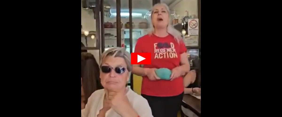 Napoli, la ristoratrice pro Pal caccia dal suo locale i turisti israeliani “complici del genocidio”. Il video della lite Napoli, la ristoratrice pro Pal caccia dal suo locale i turisti israeliani “complici del genocidio”. Il video della lite