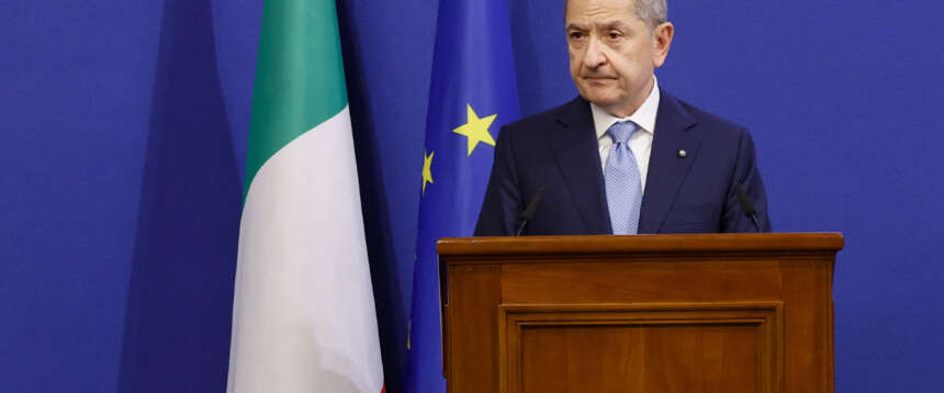 Bankitalia promuove l’economia italiana. E il reddito medio degli italiani fa un balzo, raggiunta la Francia Bankitalia promuove l’economia italiana. E il reddito medio degli italiani fa un balzo, raggiunta la Francia