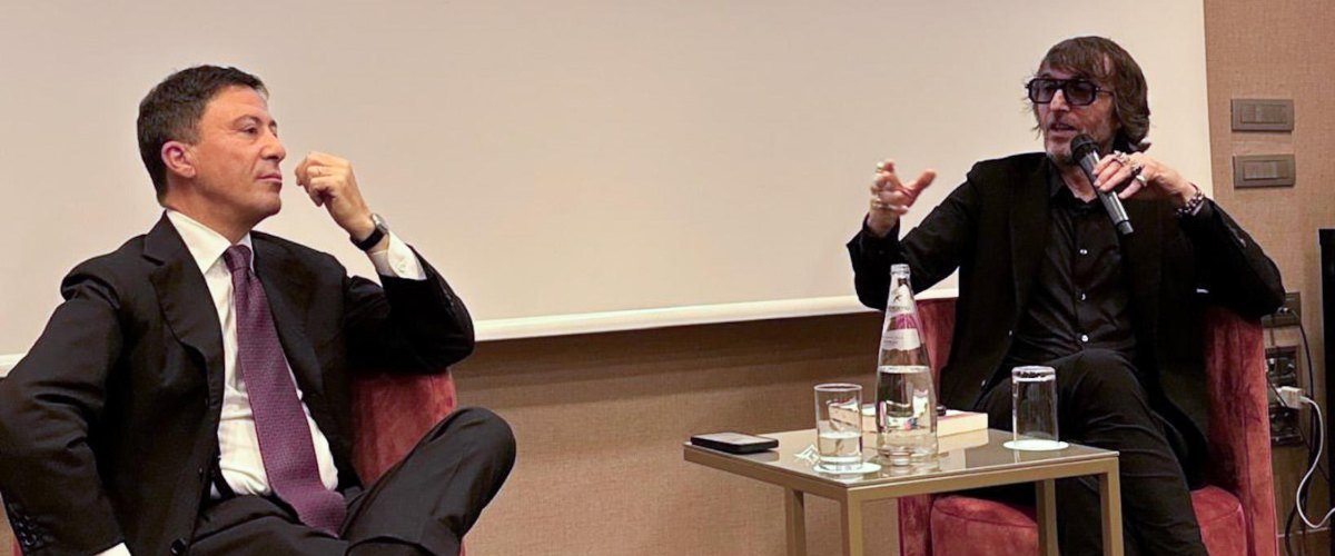 una destra popolare concreta e credibile per il cambiamento di milano fdi dialoga con i cittadini alla presentazione del libro di bocchino da Secoloditalia.it una destra popolare concreta e credibile per il cambiamento di milano fdi dialoga con i cittadini alla presentazione del libro di bocchino