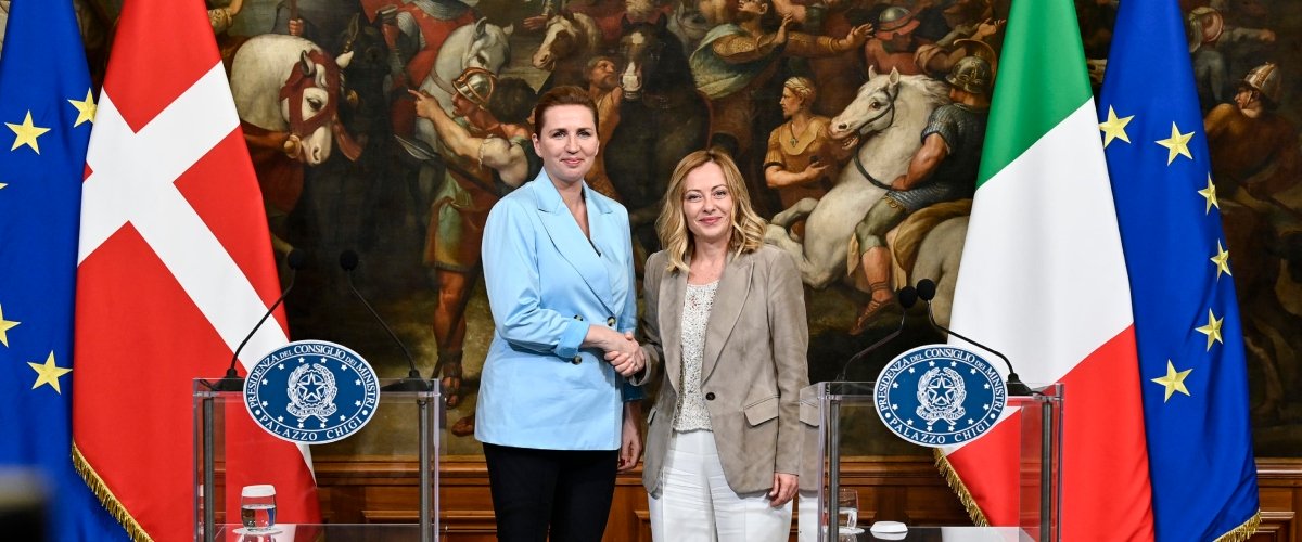 migranti al via il patto italiadanimarca la premier danese d accordo con giorgia su tutto c è un limite all accoglienza video