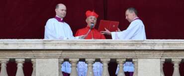 Fumata bianca: il nuovo Papa è Francis Robert Prevost