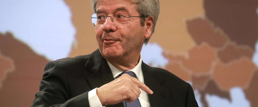 Gentiloni, ma anche furbacchioni: finito il mandato Ue, si fa pagare come lobbista e consulente a 30mila euro Gentiloni, ma anche furbacchioni: finito il mandato Ue, si fa pagare come lobbista e consulente a 30mila euro